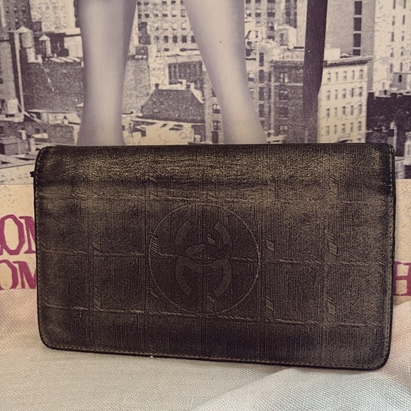 Chanel wallet in LAMBSKIN - Picture 2 of 16